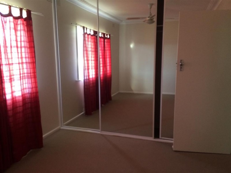 84 Carey Street, Tumut NSW 2720