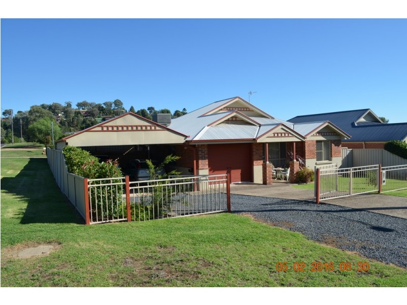 89 SYDNEY STREET, Tumut NSW 2720
