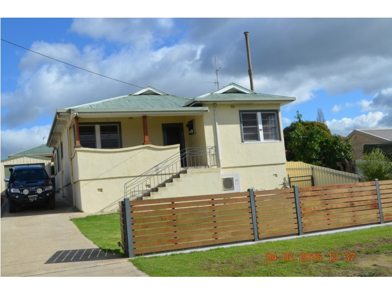 89 RUSSELL STREET, Tumut NSW 2720