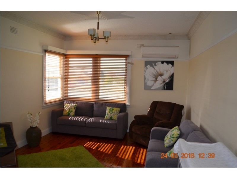 89 RUSSELL STREET, Tumut NSW 2720