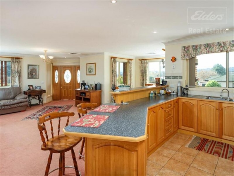 20 Howick Street, Tumut NSW 2720