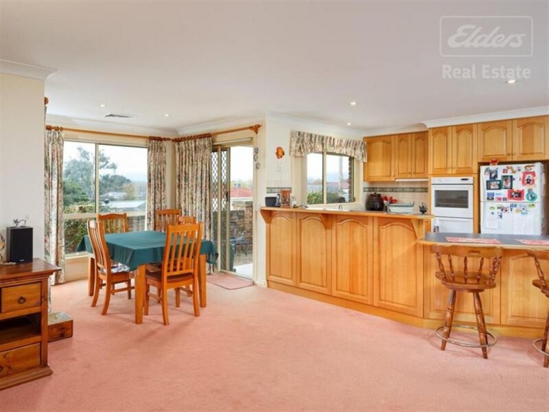 20 Howick Street, Tumut NSW 2720