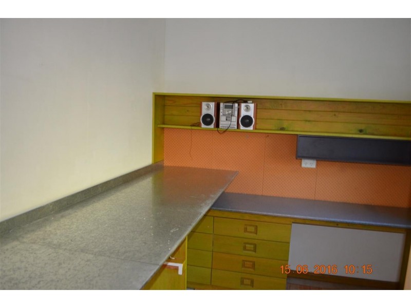 204 Wynyard Street, Tumut NSW 2720