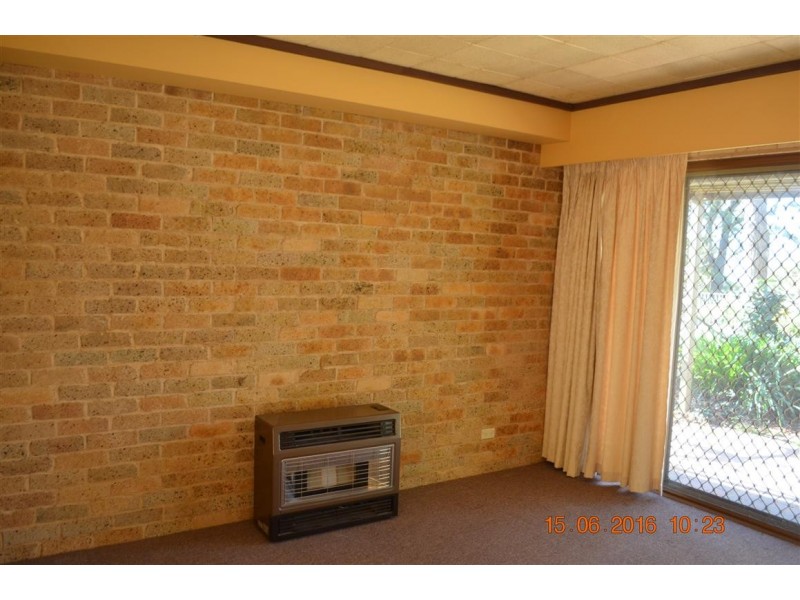 204 Wynyard Street, Tumut NSW 2720