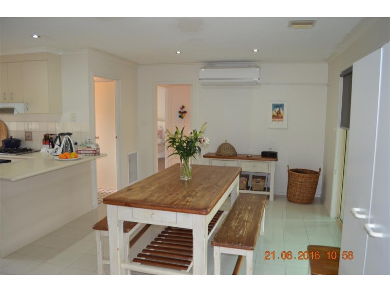 14 Wyndham Street, Adelong NSW 2729