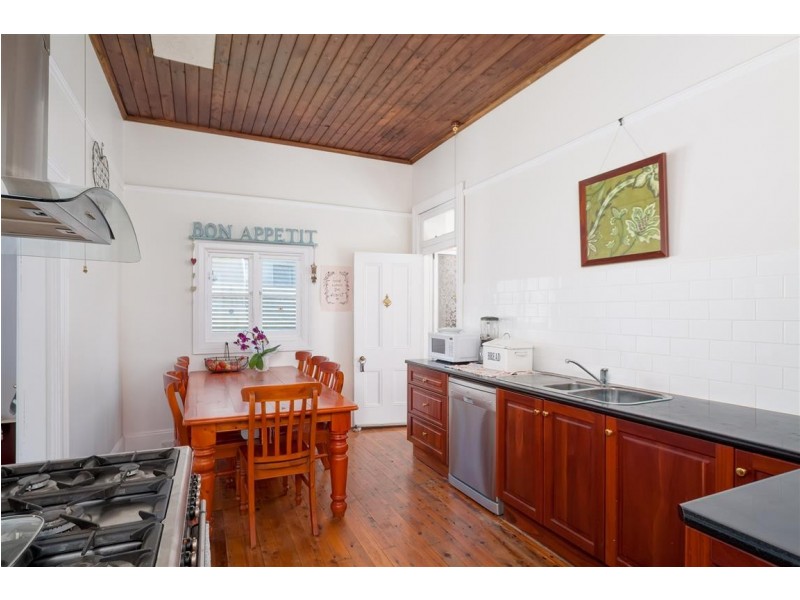 60 Fitzroy Street, Tumut NSW 2720