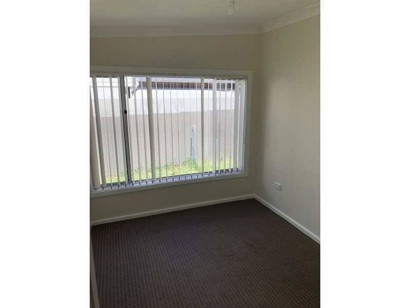 92 Simpson Street, Tumut NSW 2720