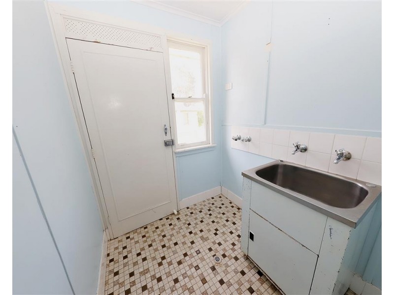 24 Dalhunty Street, Tumut NSW 2720