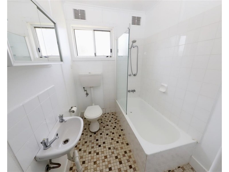24 Dalhunty Street, Tumut NSW 2720
