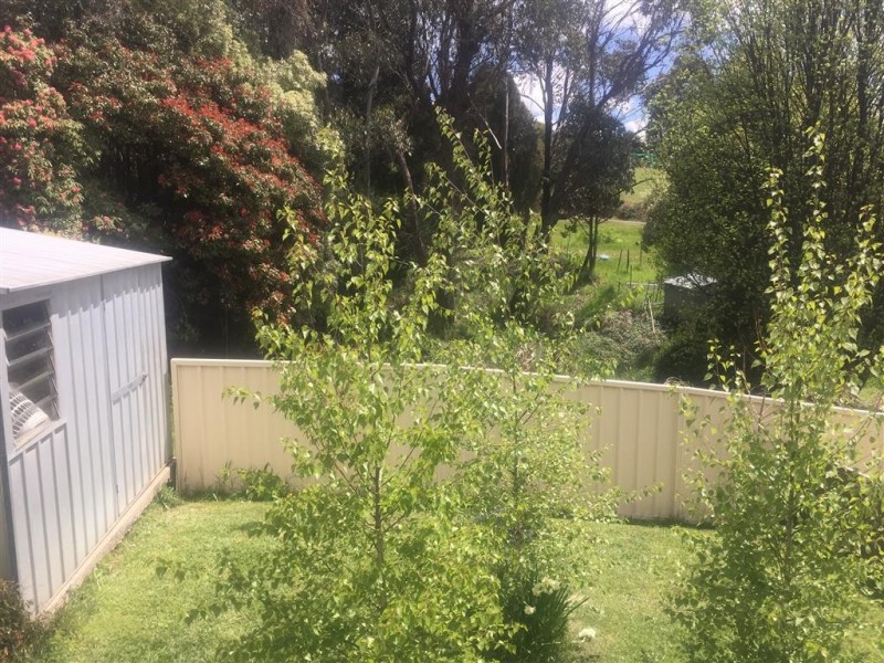 10 Batlow Avenue, Batlow NSW 2730