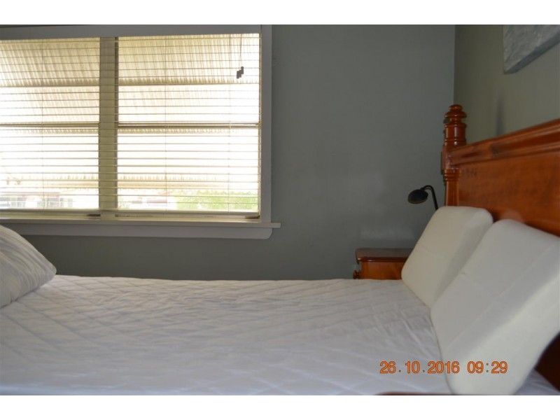 183 Capper Street, Tumut NSW 2720