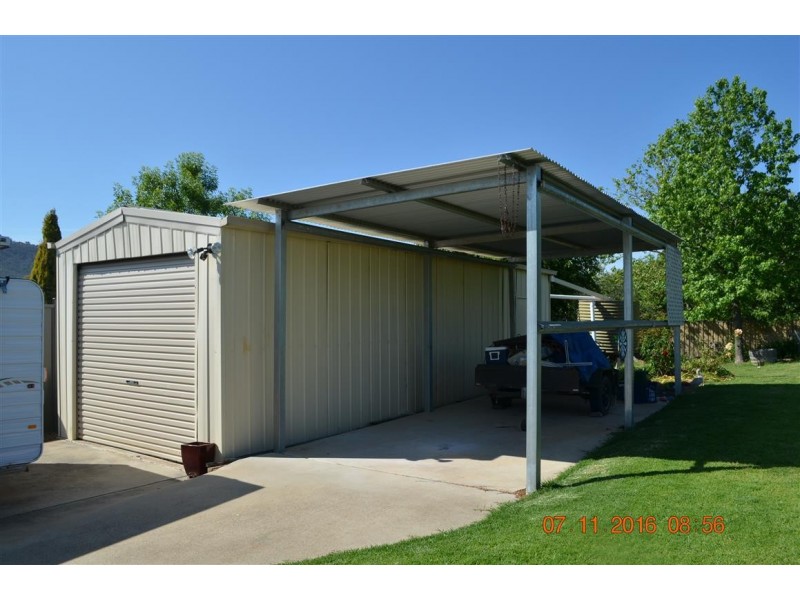 29 Lynch Street, Adelong NSW 2729