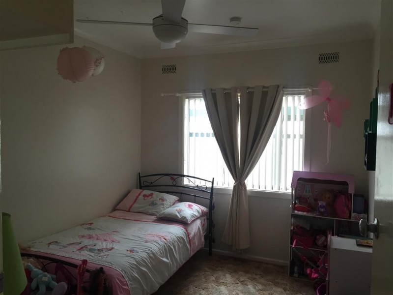 11 Forest Street, Tumut NSW 2720