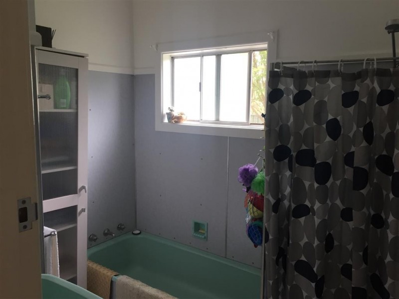 11 Forest Street, Tumut NSW 2720