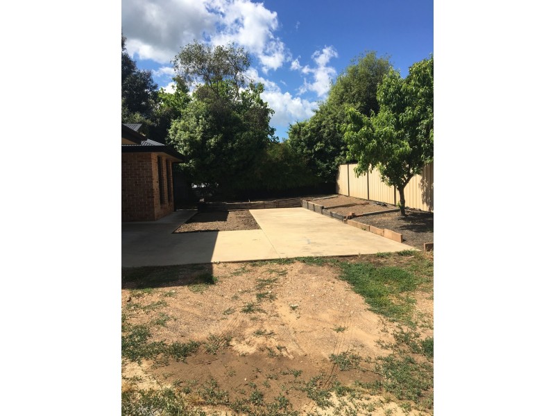 144A Capper Street, Tumut NSW 2720