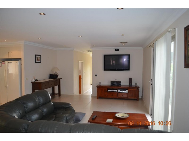 15 Harris Street, Tumut NSW 2720