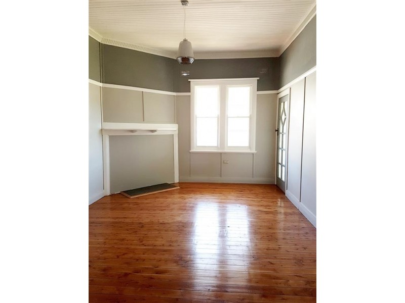 57 Merivale Street, Tumut NSW 2720