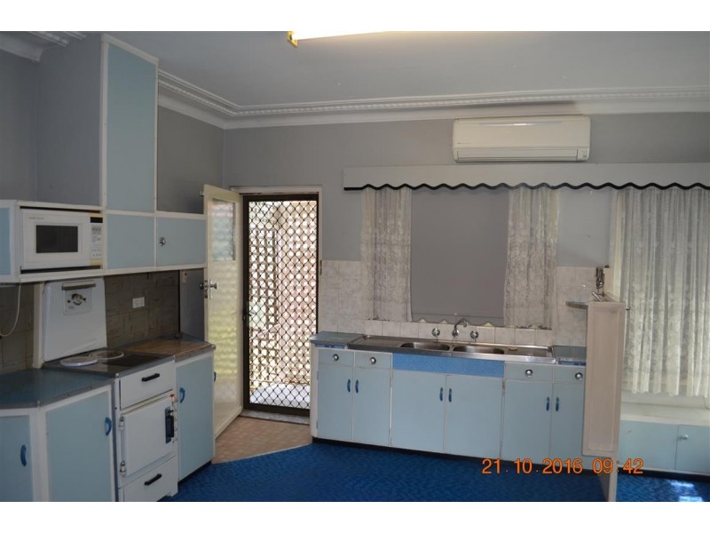 41 Richmond Street, Tumut NSW 2720