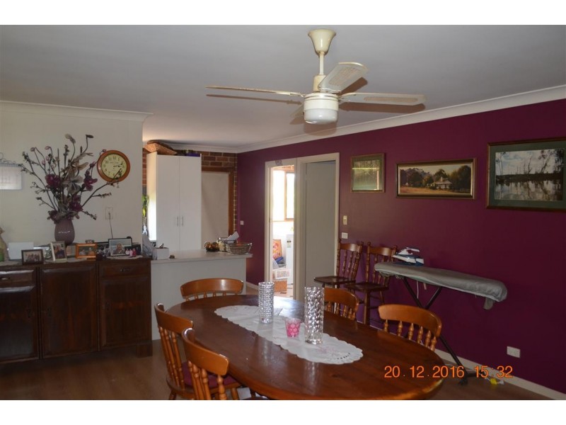 170 Capper Street, Tumut NSW 2720