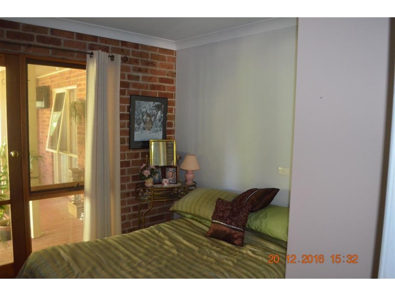 170 Capper Street, Tumut NSW 2720