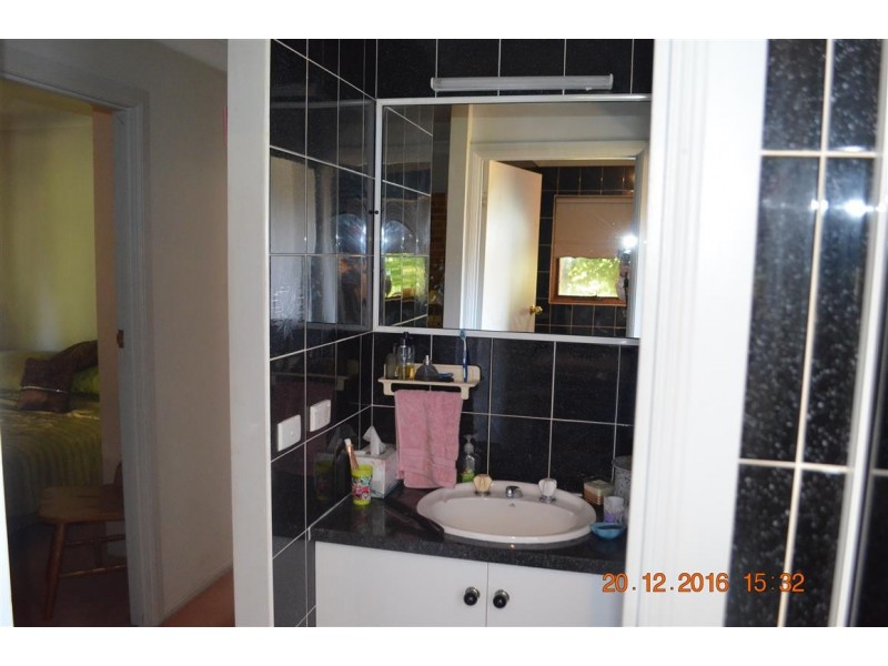 170 Capper Street, Tumut NSW 2720