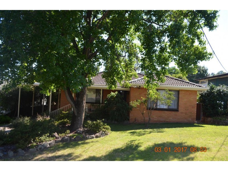 6 Lambie Street, Tumut NSW 2720