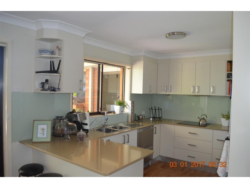 6 Lambie Street, Tumut NSW 2720