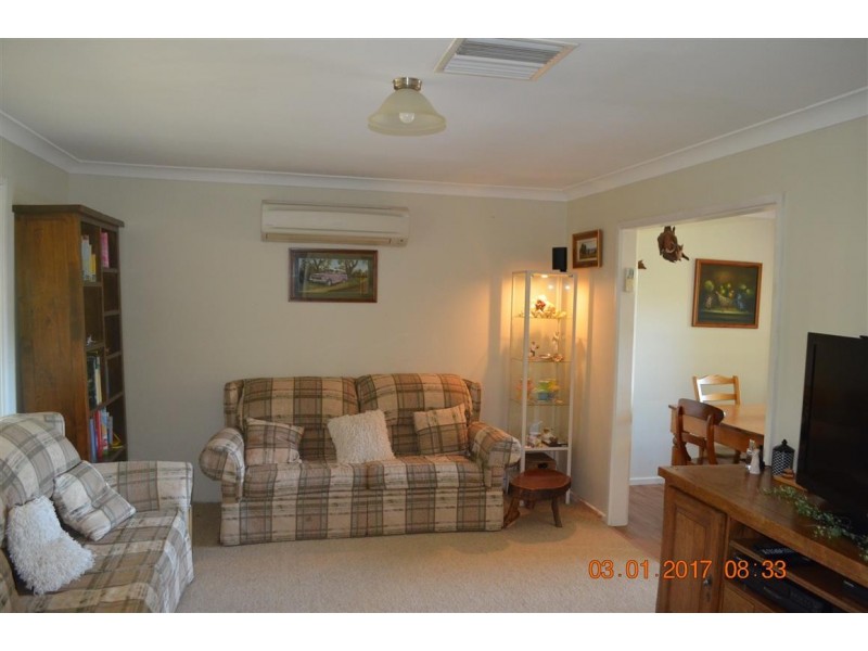 6 Lambie Street, Tumut NSW 2720