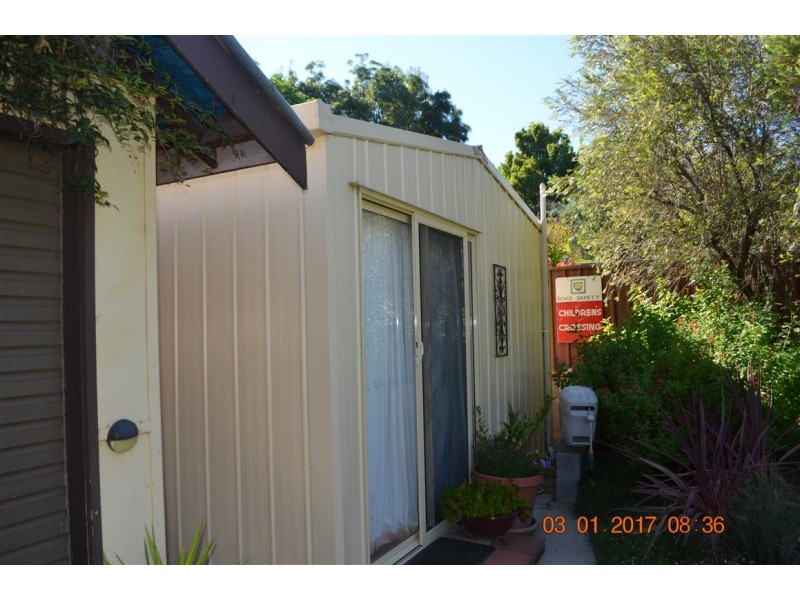 6 Lambie Street, Tumut NSW 2720