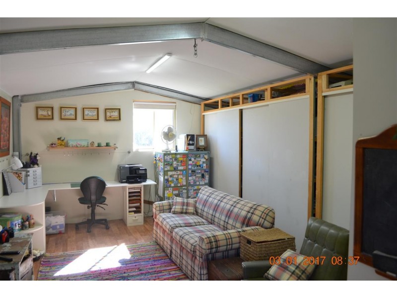 6 Lambie Street, Tumut NSW 2720