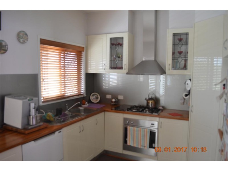 65 Lambie Street, Tumut NSW 2720