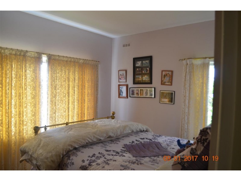 65 Lambie Street, Tumut NSW 2720