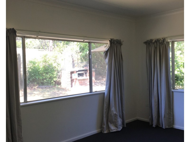 141-144 Herbert Street, Tumut NSW 2720
