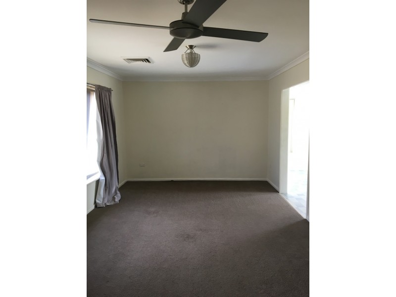 158 Lambie Street, Tumut NSW 2720