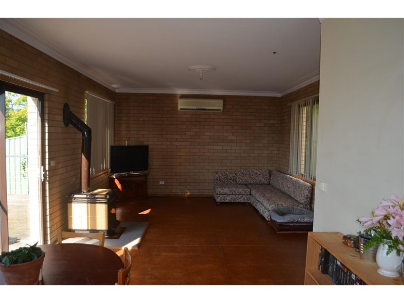 56 Howick Street, Tumut NSW 2720