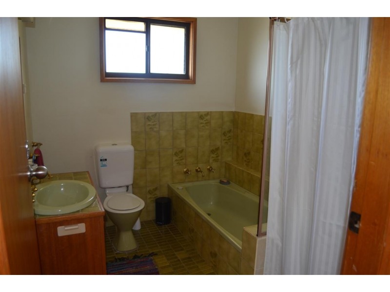 56 Howick Street, Tumut NSW 2720