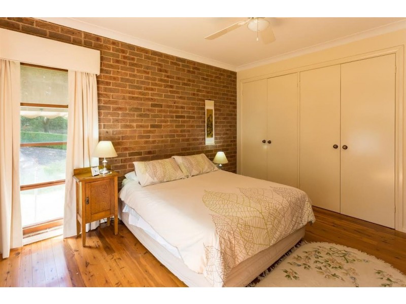 21 Cromwell Street, Adelong NSW 2729