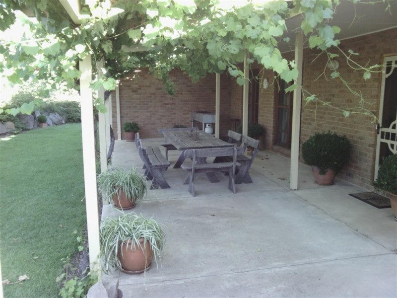 21 Cromwell Street, Adelong NSW 2729