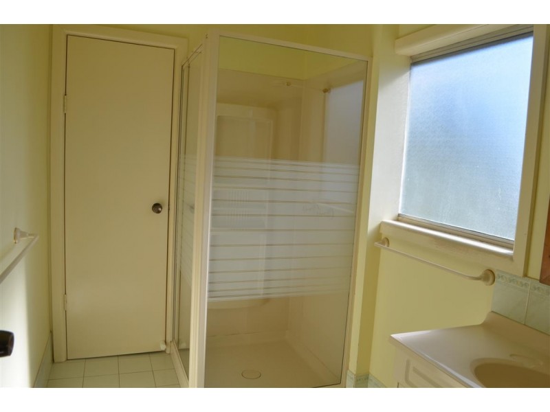 184 Capper Street, Tumut NSW 2720