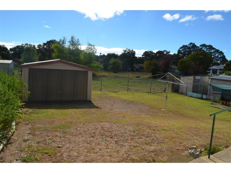 184 Capper Street, Tumut NSW 2720