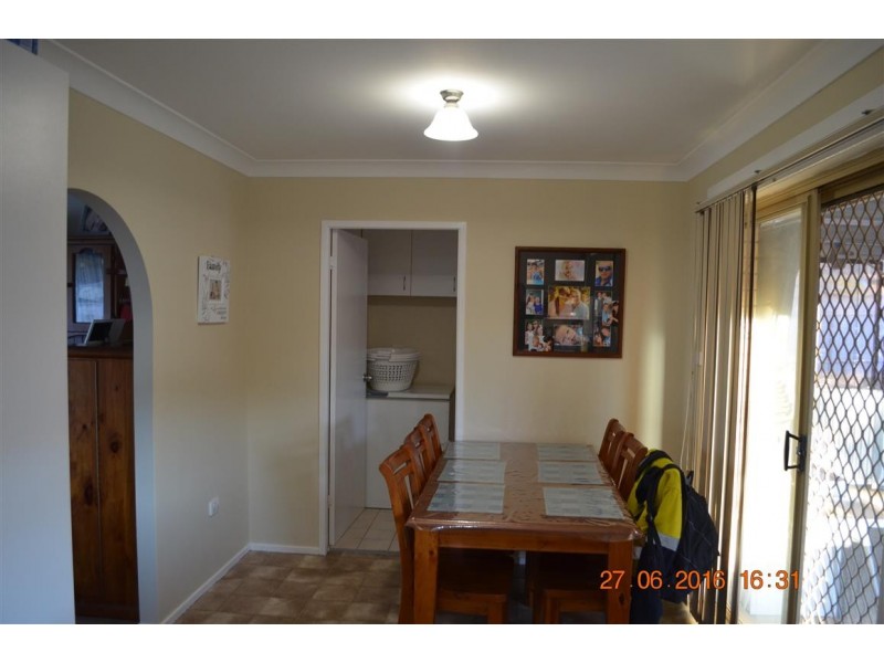 11 Bottlebrush Drive, Tumut NSW 2720