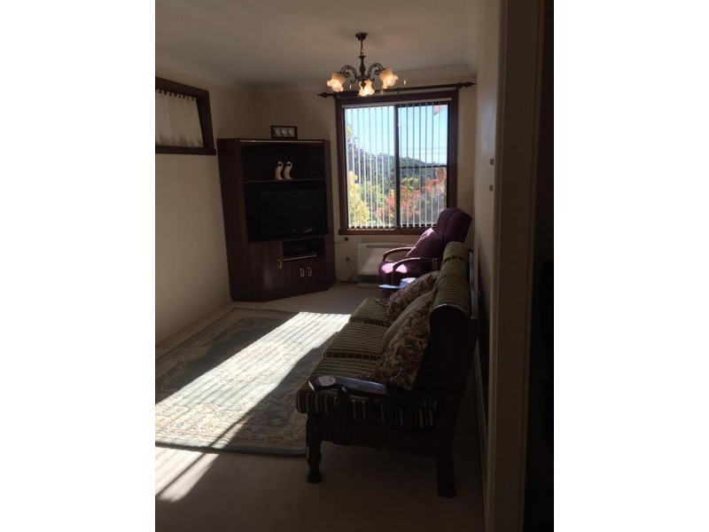 12 Eurabbie Street, Batlow NSW 2730