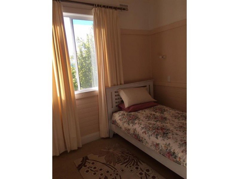 12 Eurabbie Street, Batlow NSW 2730