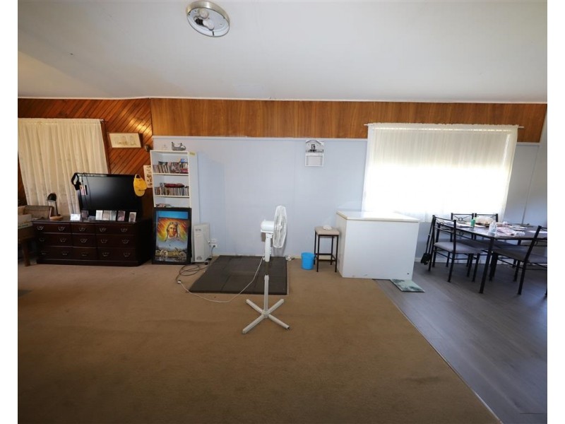 21 Kinred Street, Tumut NSW 2720