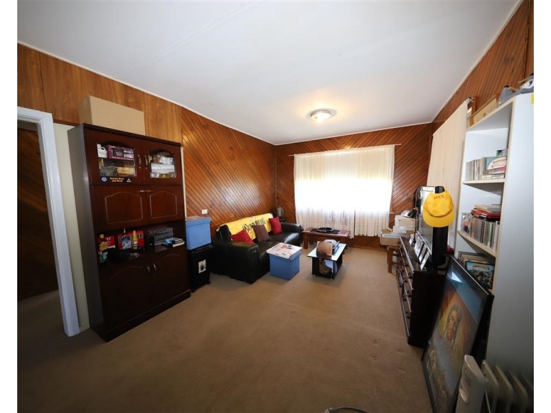 21 Kinred Street, Tumut NSW 2720