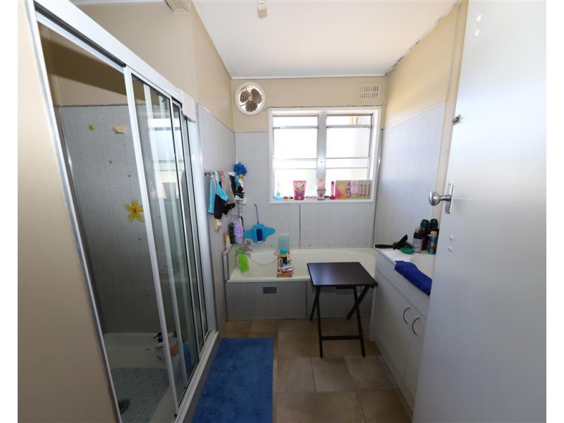 21 Kinred Street, Tumut NSW 2720