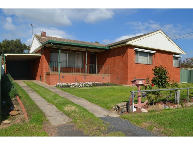 118B Broughton Street, Tumut NSW 2720