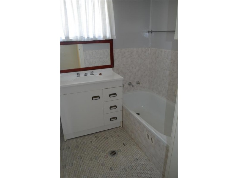 118B Broughton Street, Tumut NSW 2720