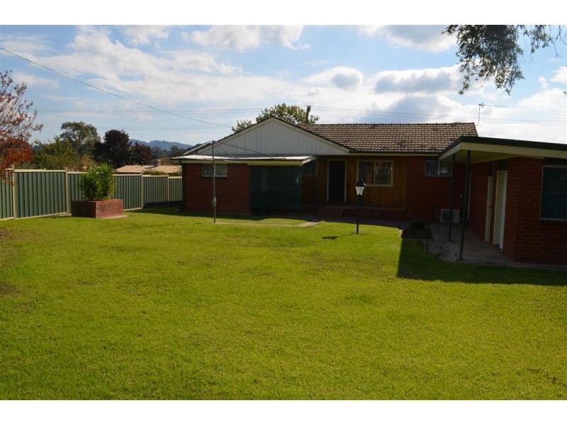 118B Broughton Street, Tumut NSW 2720