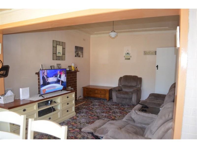 699 Wee Jasper Road, Tumut NSW 2720